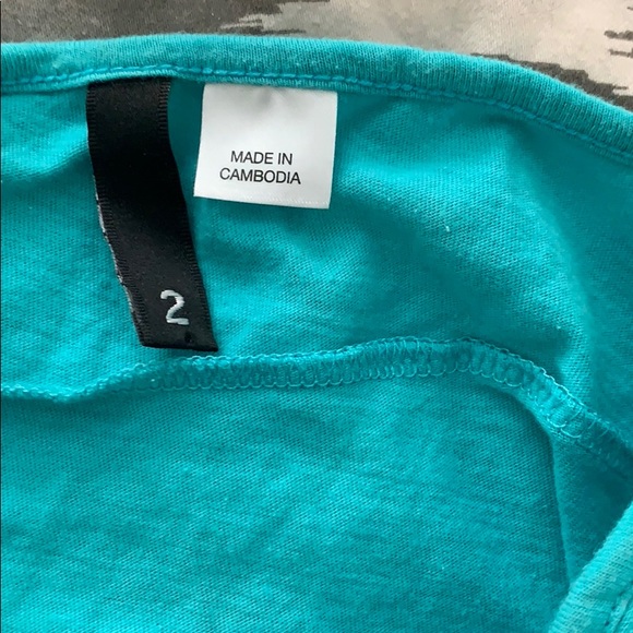 Divided halter top - Picture 4 of 5